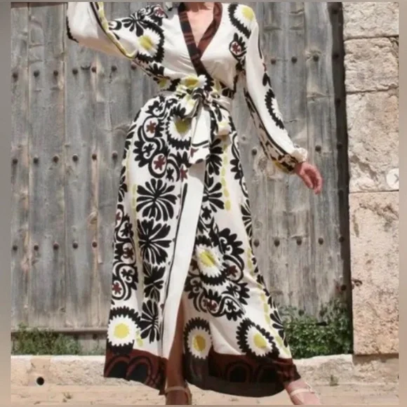 NWT ZARA BLOGGER FAVORITE PRINT WRAP DRESS - Picture 2 of 11